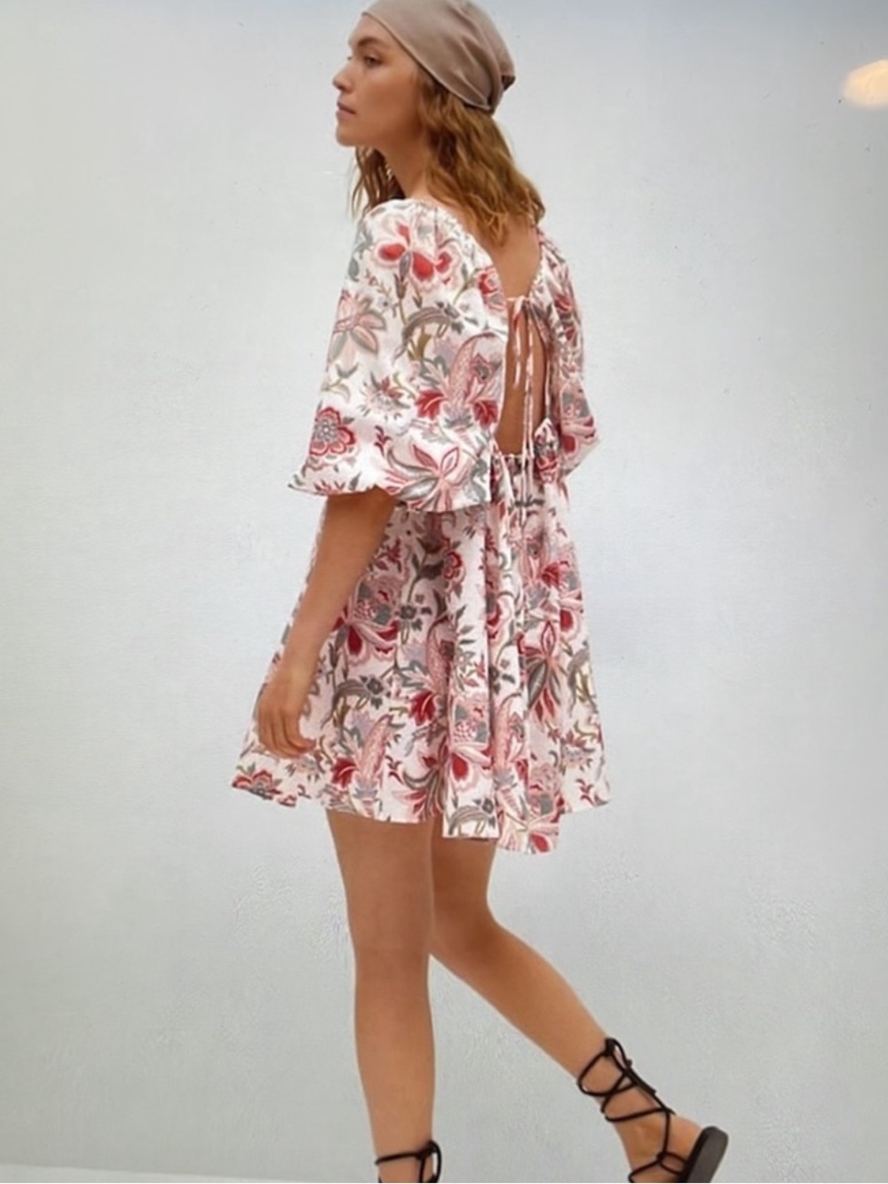 MANGO x CHUFY Floral Puff-Sleeve V-Neck Mini Dress in Cream and Red